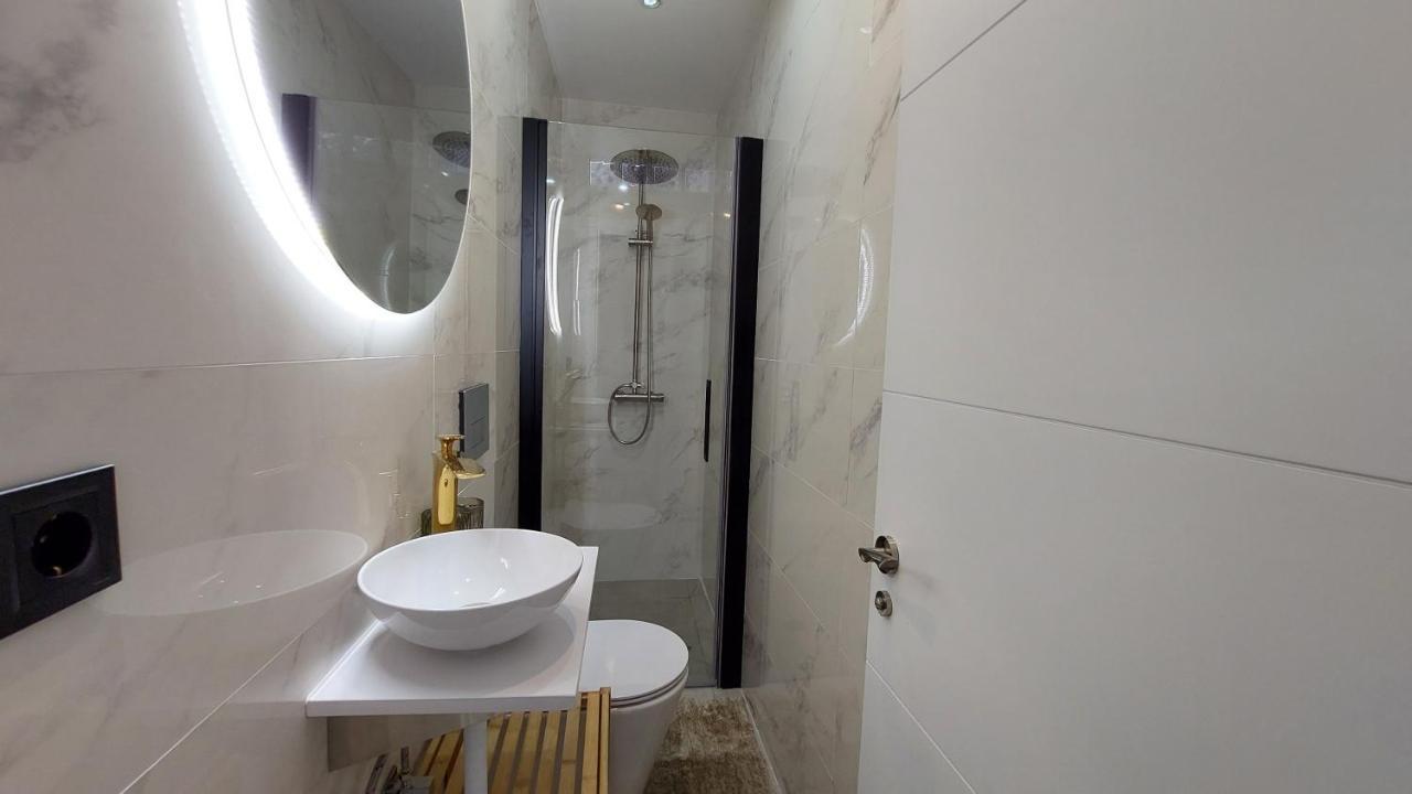 New Boho Home With Balcony, Private Garden And Communal Pool Nerja Eksteriør bilde