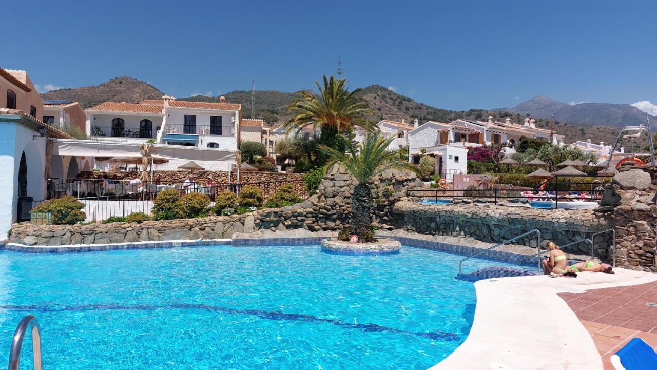 New Boho Home With Balcony, Private Garden And Communal Pool Nerja Eksteriør bilde
